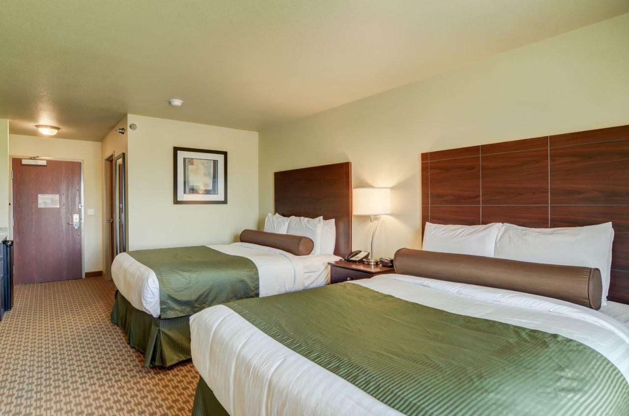 Cobblestone Inn & Suites-Kersey ภายนอก รูปภาพ